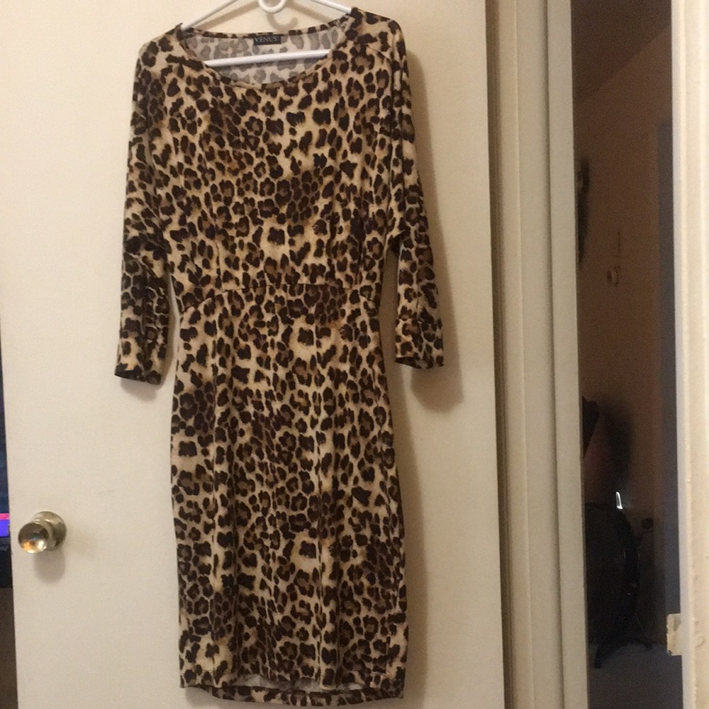 VENUS Animal print dress XL cut out in the back